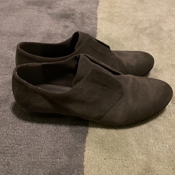 38.5 Gunmetal leather women’s shoe - Picture 2 of 3